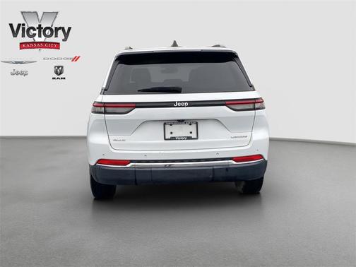 2024 Jeep Grand Cherokee Laredo
