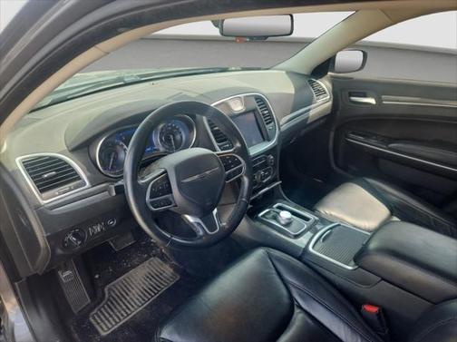 2019 Chrysler 300 Touring