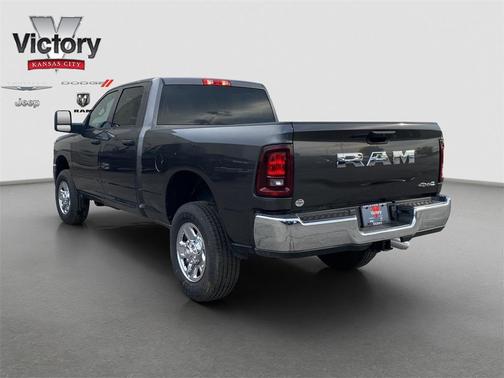 2025 RAM 2500 Tradesman Crew Cab 4x4 6'4' Box