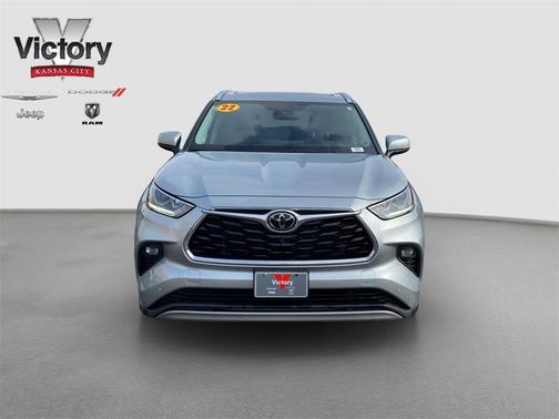 2022 Toyota Highlander Platinum