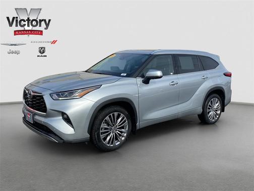 2022 Toyota Highlander Platinum