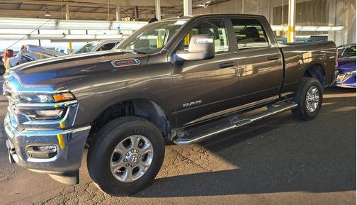 2025 RAM 2500 Big Horn Crew Cab 4x4 6'4' Box