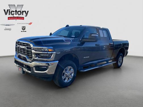 2025 RAM 2500 Big Horn Crew Cab 4x4 6'4' Box