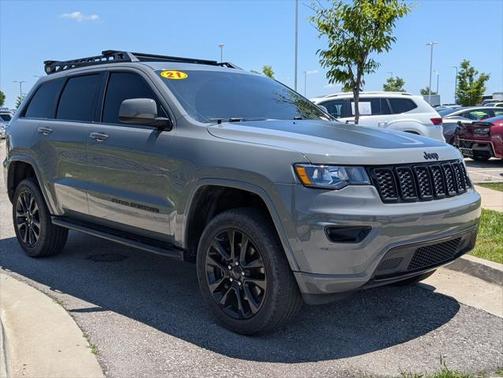 2021 Jeep Grand Cherokee Laredo