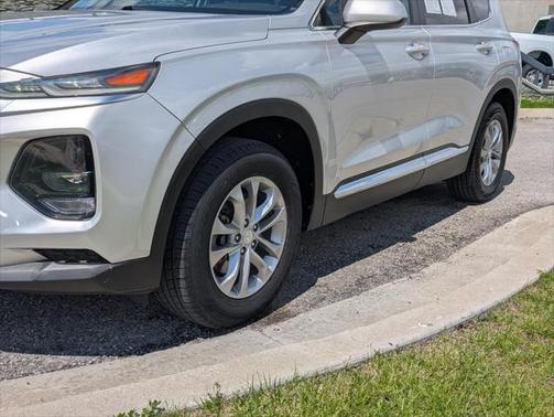 2019 Hyundai SANTA FE SE 2.4