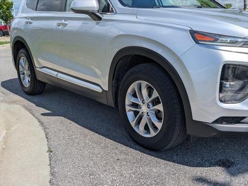 2019 Hyundai SANTA FE SE 2.4