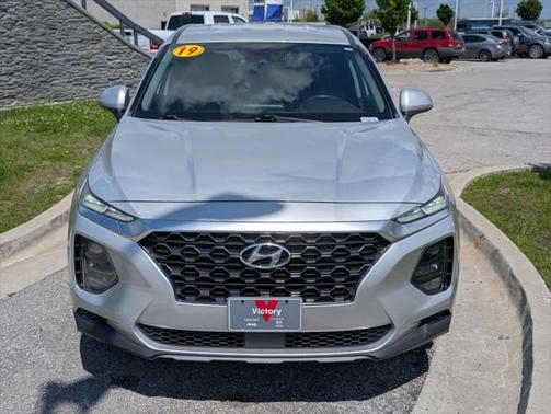 2019 Hyundai SANTA FE SE 2.4