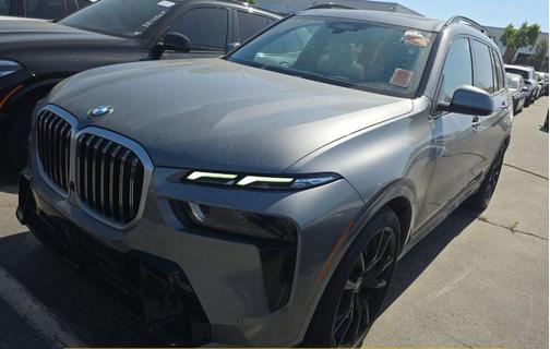 Skyscraper Grey Metallic 2024 BMW X7 xDrive40i