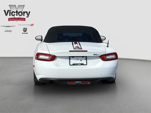 2020 FIAT 124 Spider Base