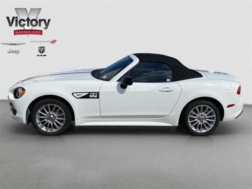 2020 FIAT 124 Spider Base