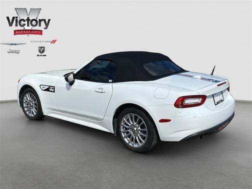 2020 FIAT 124 Spider Base