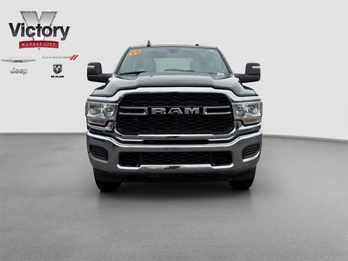 2024 RAM 2500 Tradesman Crew Cab 4x4 6'4' Box