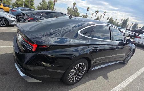 2024 Hyundai SONATA Hybrid Limited