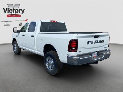 2025 RAM 2500 Tradesman Crew Cab 4x4 6'4' Box