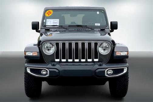 Photo 3 of 32 of 2020 Jeep Wrangler Unlimited Sahara