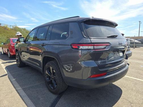 2023 Jeep Grand Cherokee L Altitude