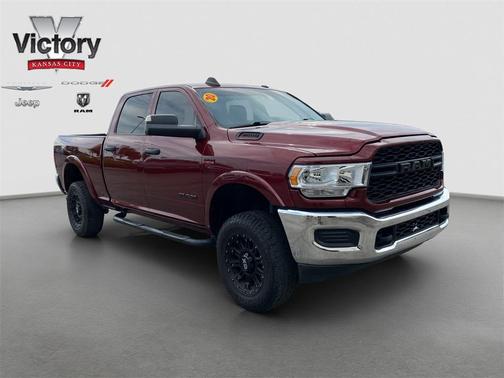 2020 RAM 2500 Tradesman Crew Cab 4X4 6'4' Box