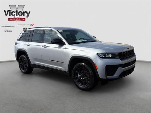 2026 Jeep Grand Cherokee Altitude