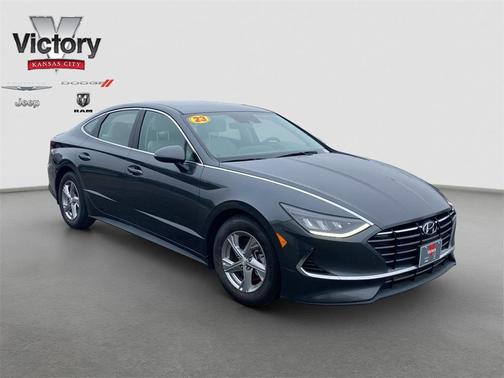 2023 Hyundai SONATA SE