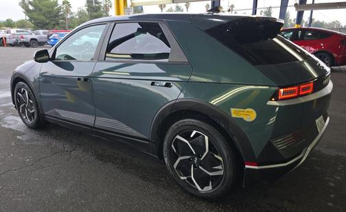 Digital Teal 2022 Hyundai IONIQ 5 SE