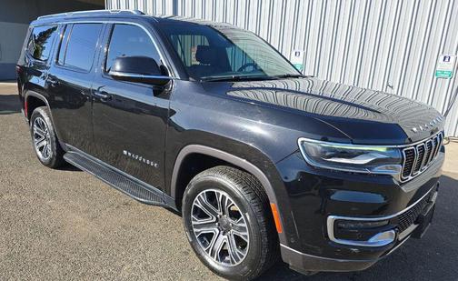 Diamond Black Crystal Pearlcoat 2022 Jeep Wagoneer Series III 4x2