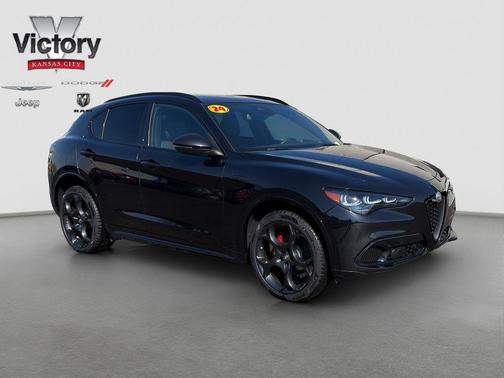 Vulcano Black Metallic 2024 Alfa Romeo Stelvio Ti