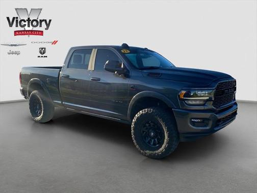 2022 RAM 3500 Limited Crew Cab 4x4 6'4' Box
