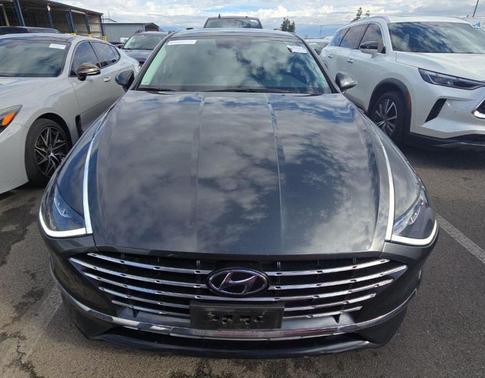 2020 Hyundai SONATA Hybrid SE