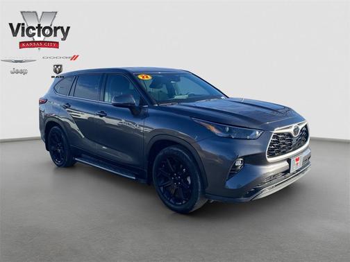 2022 Toyota Highlander LE