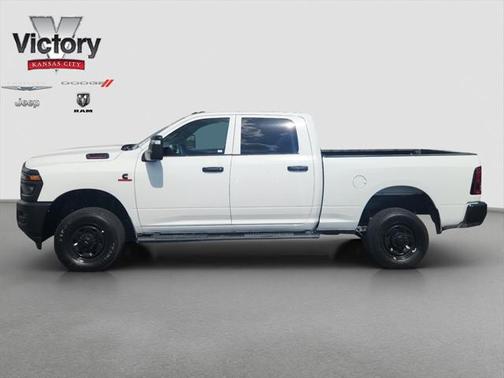 2025 RAM 2500 Tradesman Crew Cab 4x4 6'4' Box