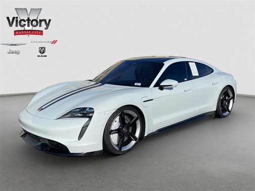 2020 Porsche Taycan Turbo