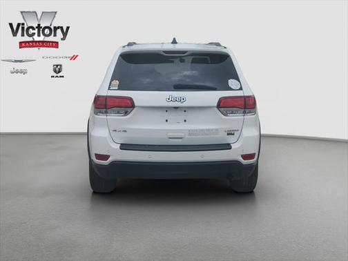 2020 Jeep Grand Cherokee Laredo