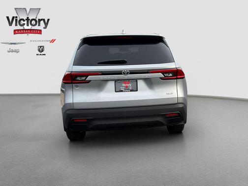 Celestial Silver Metallic 2024 Toyota Grand Highlander XLE