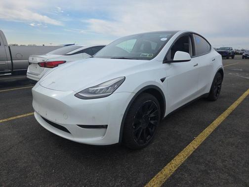 Pearl White Multi-Coat 2021 Tesla Model Y Long Range Dual Motor All-Wheel Drive