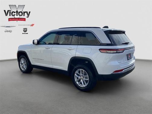 2026 Jeep Grand Cherokee Altitude