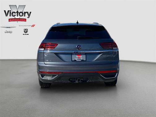 2022 Volkswagen Atlas Cross Sport 3.6L V6 SE w/Technology