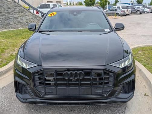 2022 Audi Q8 55 Premium Plus