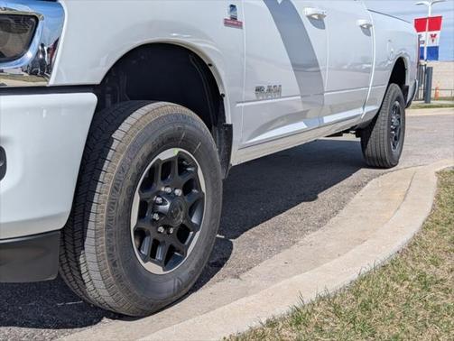 2025 RAM 2500 Laramie Crew Cab 4x4 6'4' Box