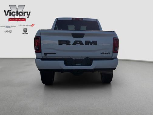 Bright White Clearcoat 2025 RAM 2500 Big Horn Crew Cab 4x4 6'4' Box