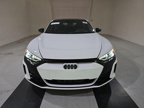 2023 Audi e-tron GT Prestige