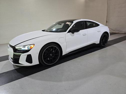 2023 Audi e-tron GT Prestige