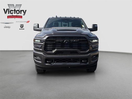 2026 RAM 2500 Black Express Crew Cab 4x4 6'4' Box