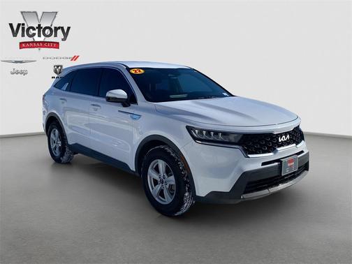 2022 Kia Sorento LX