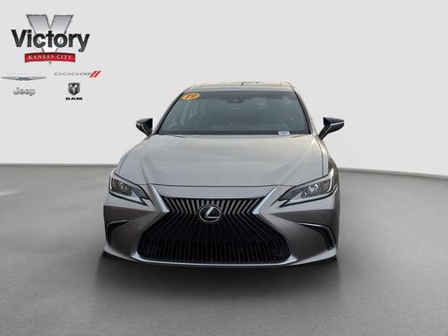 Atomic Silver 2019 Lexus ES 350 Ultra Luxury