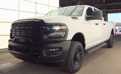 2025 RAM 2500 Tradesman Crew Cab 4x4 8' Box