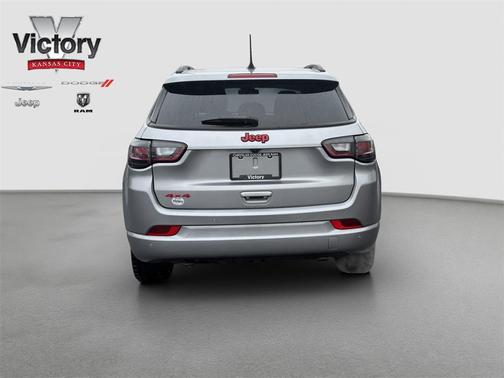 2023 Jeep Compass (RED) Edition 4x4