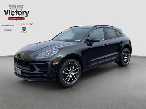 2023 Porsche Macan Base