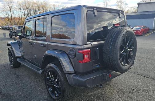 2025 Jeep Wrangler 4xe Sahara