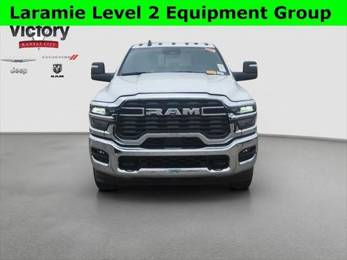 2025 RAM 2500 Tradesman Crew Cab 4x4 8' Box