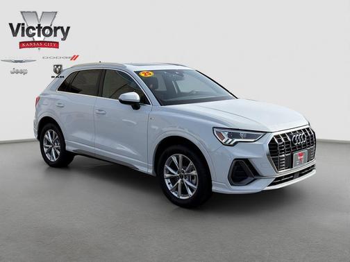 2025 Audi Q3 45 S line Premium Plus